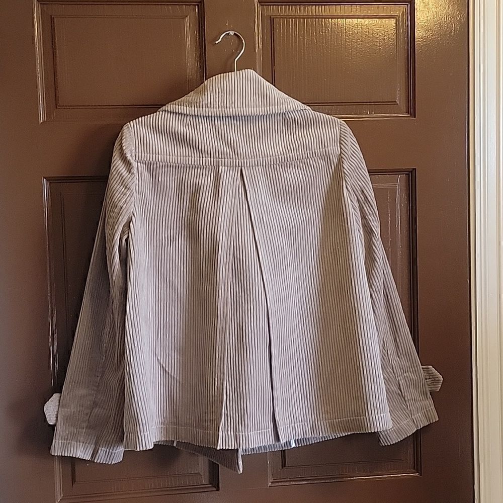 Ann Taylor-Corduroy taupe colored, collared long sleeved short jacket 8. - Picture 7 of 8